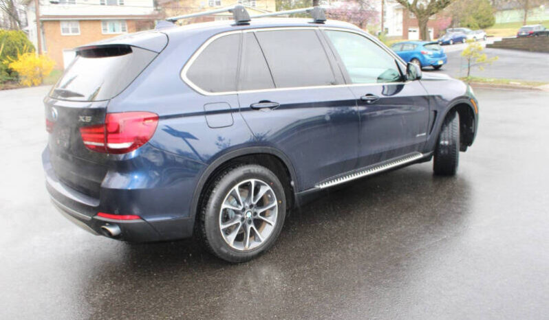 
								2015 BMW X5 xDrive35i AWD 4dr SUV full									