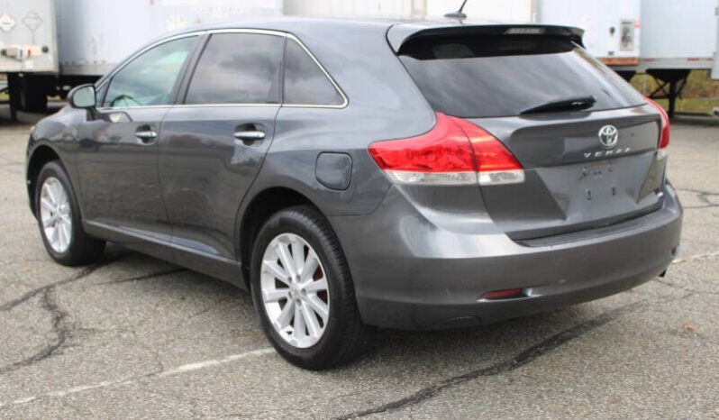 
								2011 Toyota Venza AWD 4dr Crossover full									