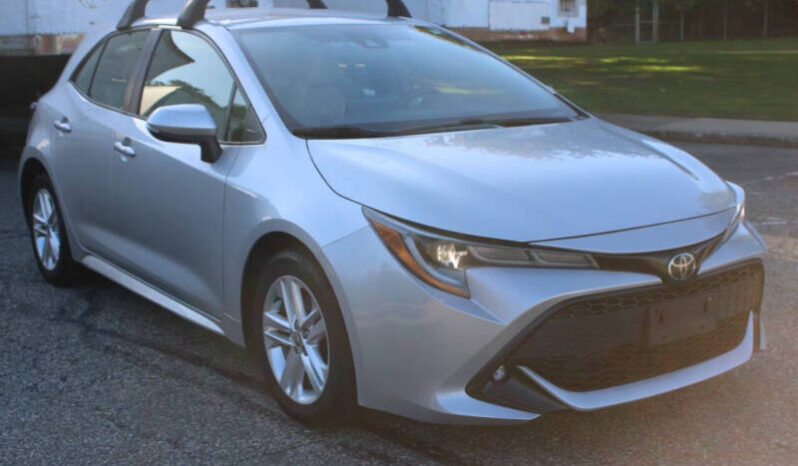 
								2020 Toyota Corolla Hatchback SE 4dr Hatchback full									