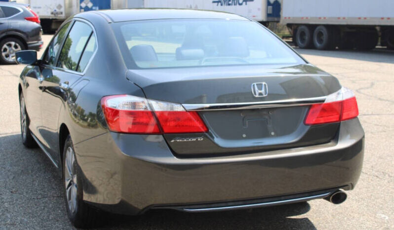 
								2015 Honda Accord LX 4dr Sedan full									