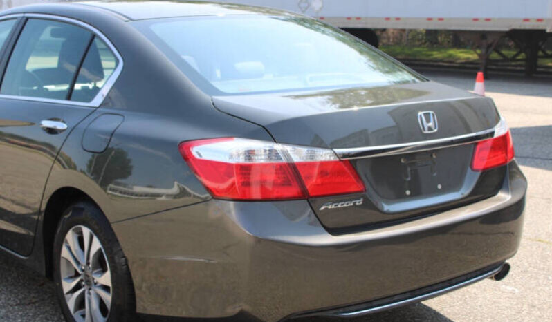 
								2015 Honda Accord LX 4dr Sedan full									