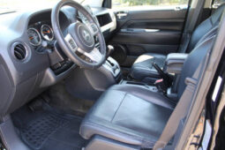 
										2017 Jeep Compass Latitude4×4 Latitude 4dr SUV full									