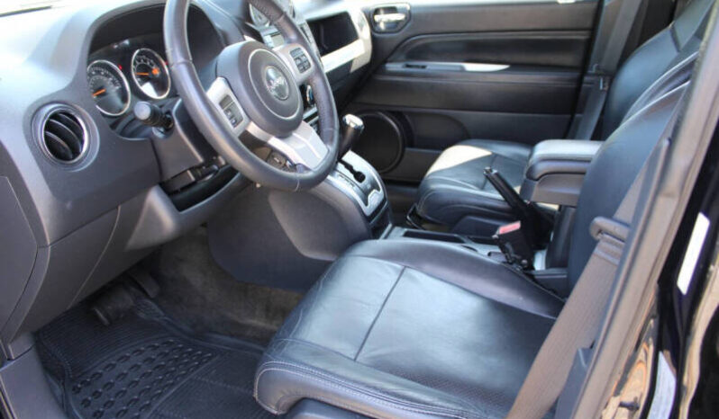 
								2017 Jeep Compass Latitude4×4 Latitude 4dr SUV full									