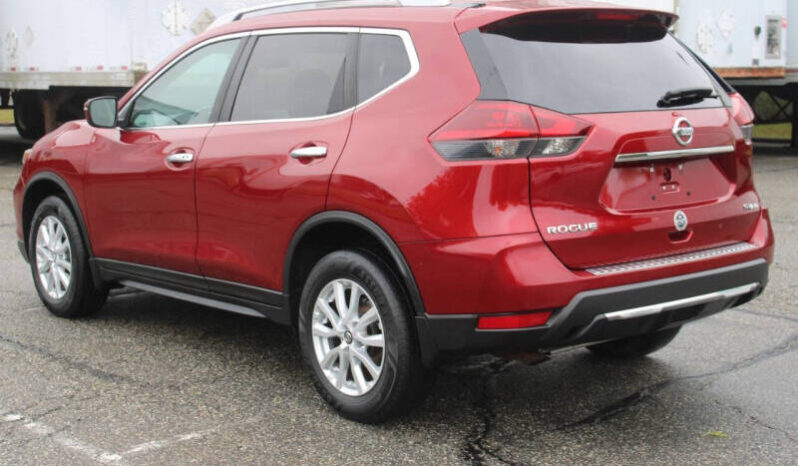 
								2018 Nissan Rogue SV AWD SV 4dr Crossover full									