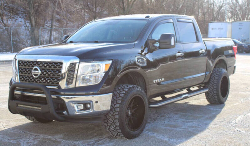 
								2017 Nissan Titan SV 4×4 SV 4dr Crew Cab full									