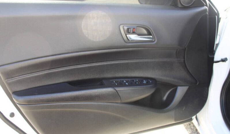 
								2017 Acura ILX 4dr Sedan full									