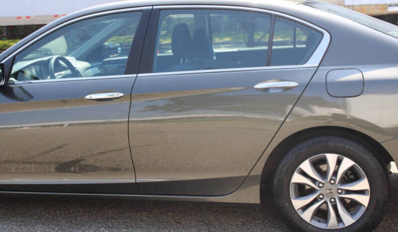 
								2015 Honda Accord LX 4dr Sedan full									