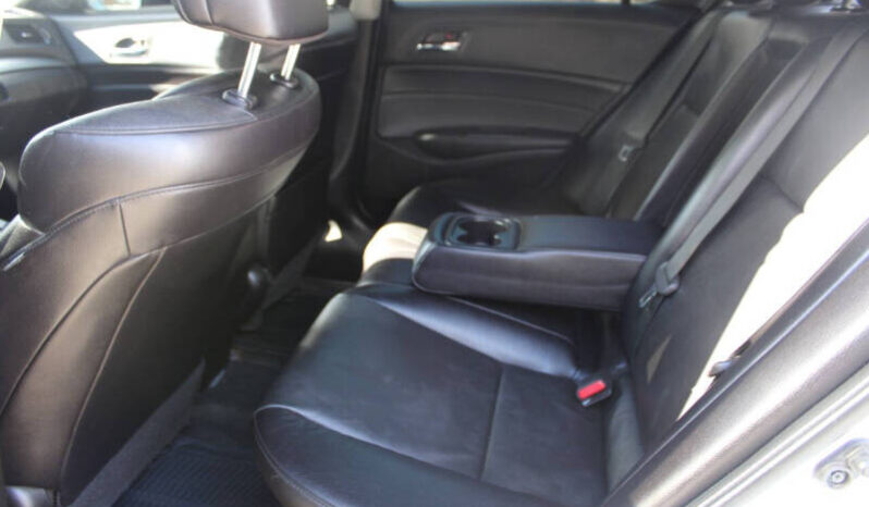 
								2017 Acura ILX 4dr Sedan full									