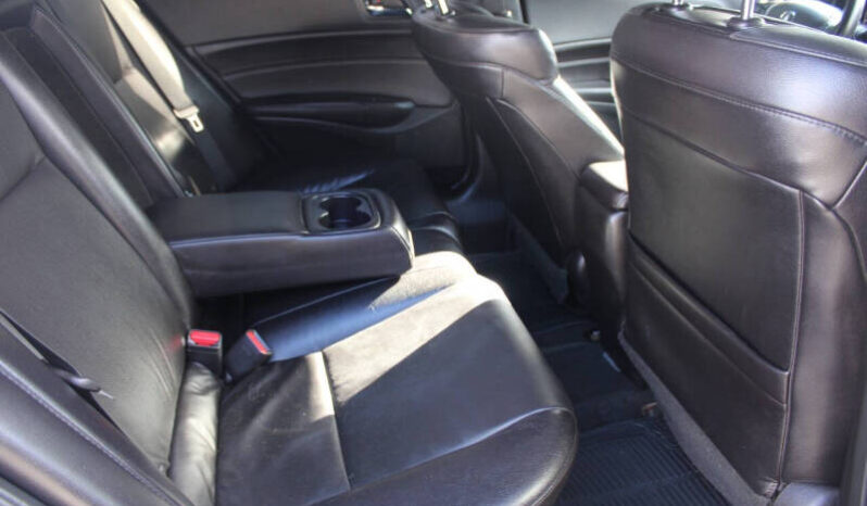 
								2017 Acura ILX 4dr Sedan full									