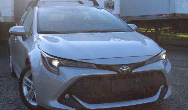 
								2020 Toyota Corolla Hatchback SE 4dr Hatchback full									