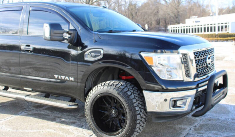 
								2017 Nissan Titan SV 4×4 SV 4dr Crew Cab full									