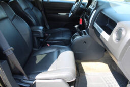 
										2017 Jeep Compass Latitude4×4 Latitude 4dr SUV full									