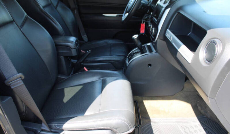 
								2017 Jeep Compass Latitude4×4 Latitude 4dr SUV full									