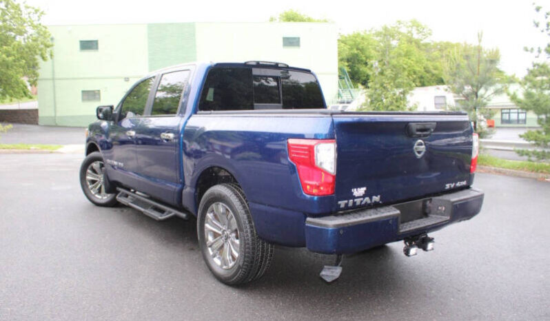 
								2018 Nissan Titan SV 4×4 SV 4dr Crew Cab full									