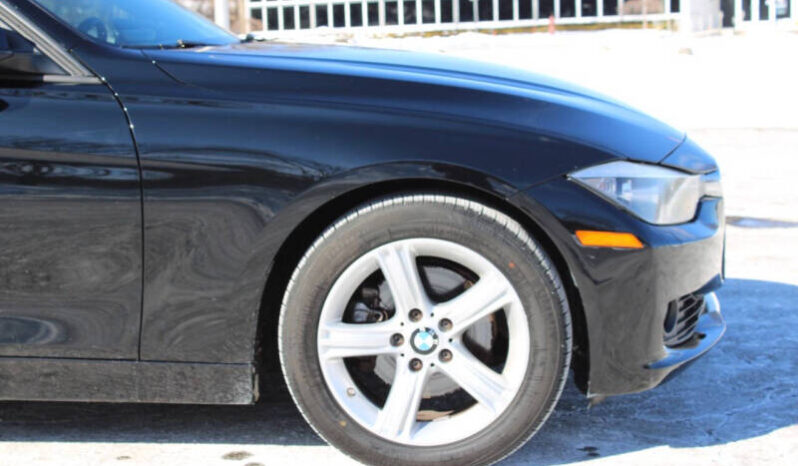 
								2013 BMW 3 Series 328i xDrive 4dr Sedan full									