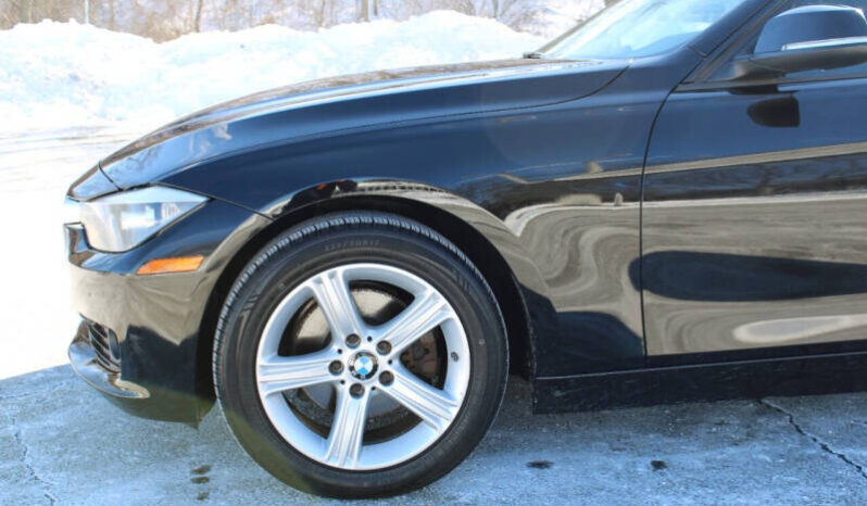 
								2013 BMW 3 Series 328i xDrive 4dr Sedan full									