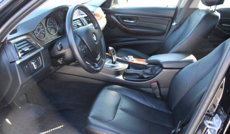 
								2013 BMW 3 Series 328i xDrive 4dr Sedan full									