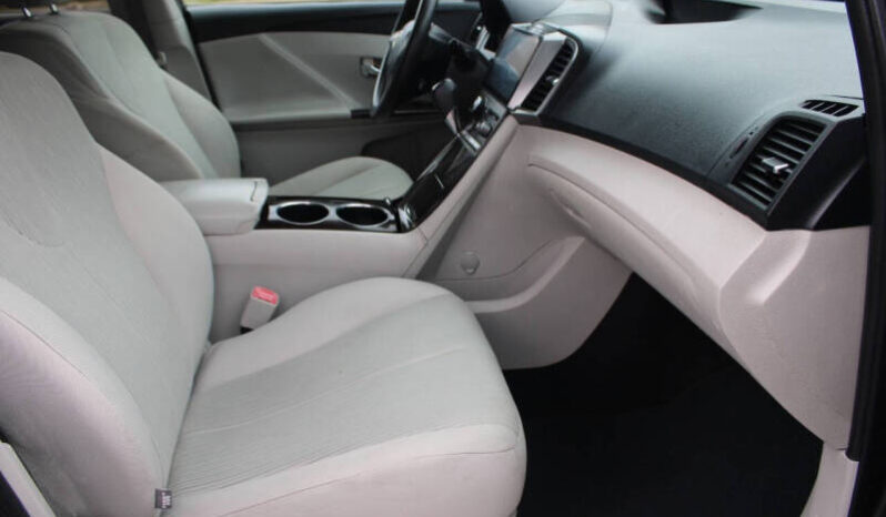 
								2011 Toyota Venza AWD 4dr Crossover full									