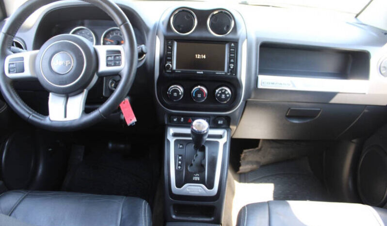 
								2017 Jeep Compass Latitude4×4 Latitude 4dr SUV full									