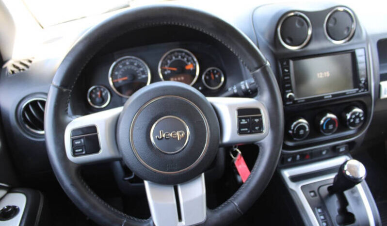 
								2017 Jeep Compass Latitude4×4 Latitude 4dr SUV full									