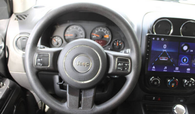 
								2016 Jeep Compass Sport4×4 Sport 4dr SUV full									