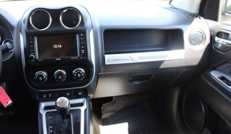 
								2017 Jeep Compass Latitude4×4 Latitude 4dr SUV full									