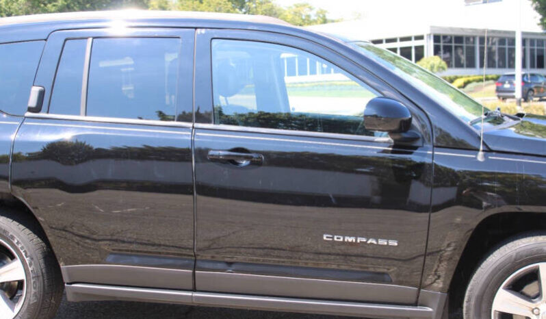
								2017 Jeep Compass Latitude4×4 Latitude 4dr SUV full									