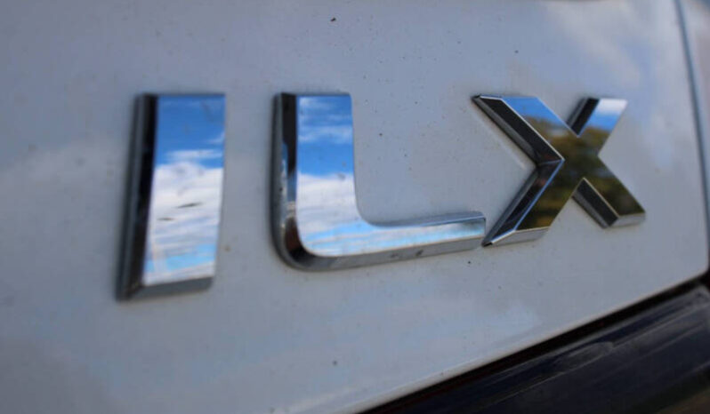 
								2017 Acura ILX 4dr Sedan full									