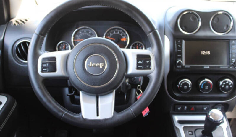 
								2017 Jeep Compass Latitude4×4 Latitude 4dr SUV full									