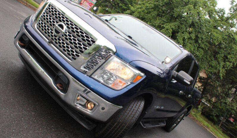 
								2018 Nissan Titan SV 4×4 SV 4dr Crew Cab full									