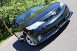 
										2014 Toyota Camry SE 4dr Sedan full									