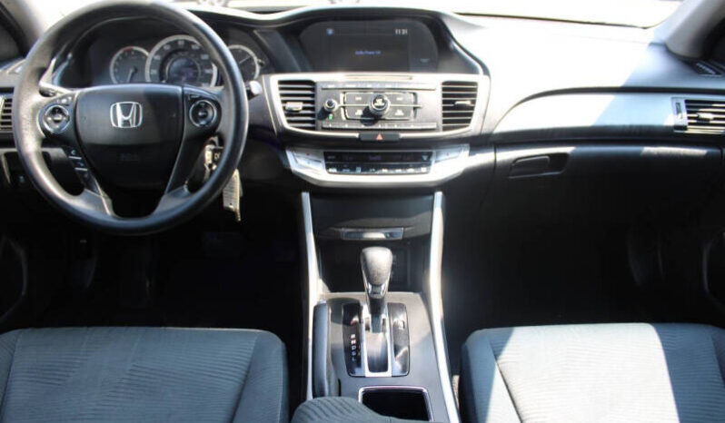 
								2015 Honda Accord LX 4dr Sedan full									