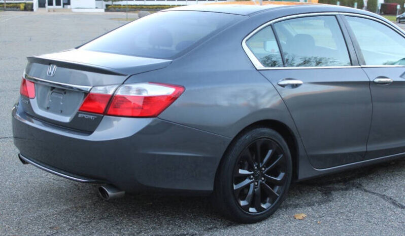 
								2013 Honda Accord Sport 4dr Sedan CVT full									