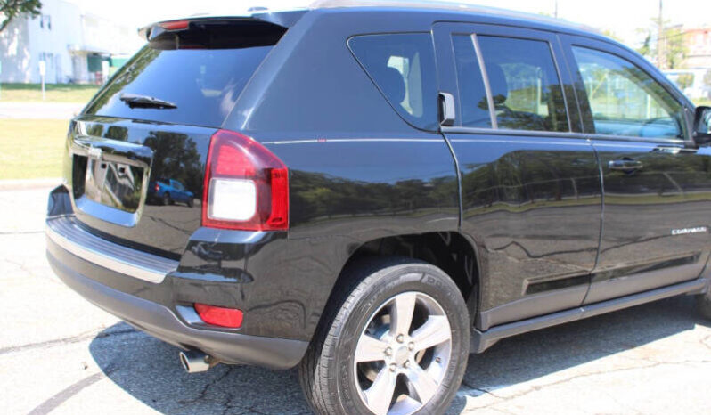 
								2017 Jeep Compass Latitude4×4 Latitude 4dr SUV full									