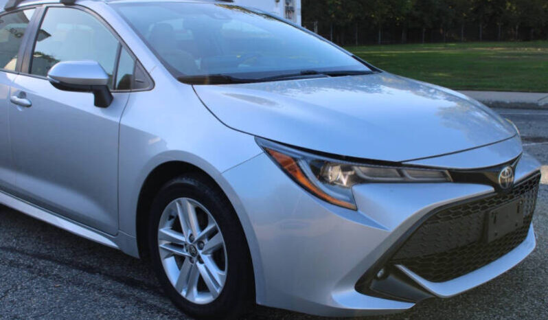 
								2020 Toyota Corolla Hatchback SE 4dr Hatchback full									