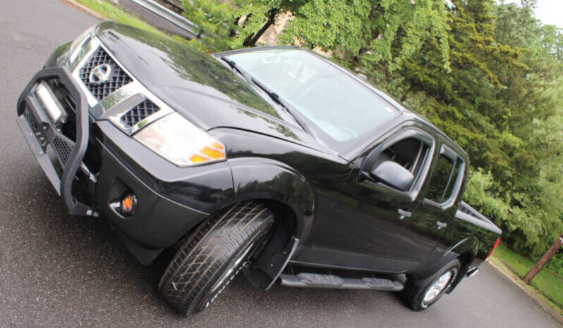 
								2016 Nissan Frontier SV 4×4 SV 4dr Crew Cab 6.1 ft. SB Pickup 5A full									