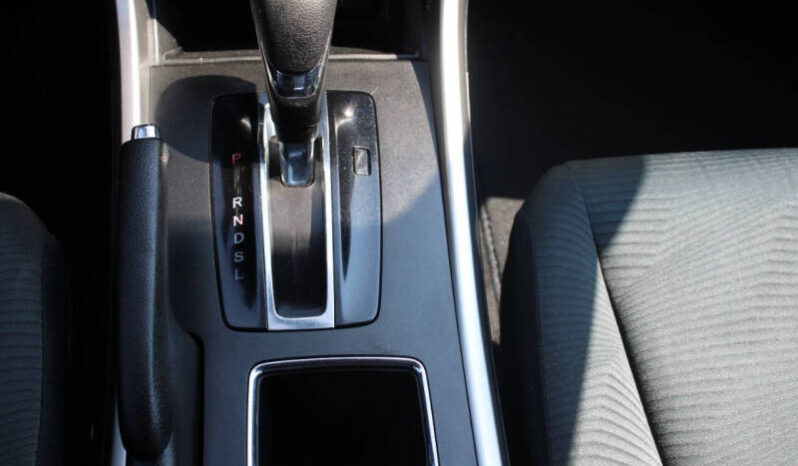 
								2015 Honda Accord LX 4dr Sedan full									