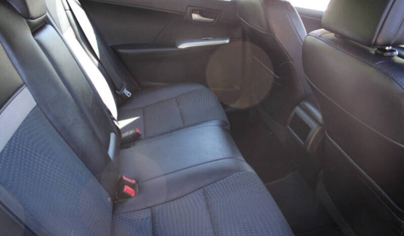 
								2014 Toyota Camry SE 4dr Sedan full									