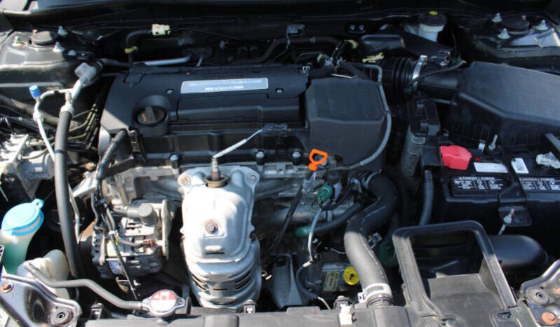 
								2015 Honda Accord LX 4dr Sedan full									