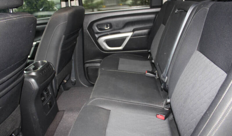 
								2018 Nissan Titan SV 4×4 SV 4dr Crew Cab full									