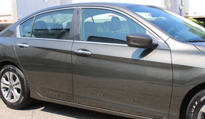 
								2015 Honda Accord LX 4dr Sedan full									
