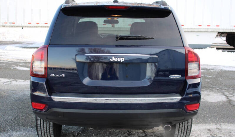 
								2016 Jeep Compass Latitude4×4 Latitude 4dr SUV full									