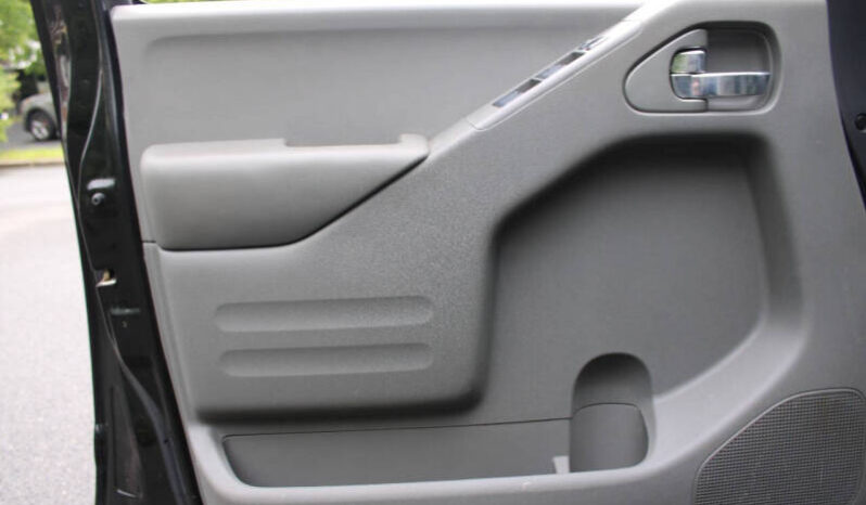 
								2016 Nissan Frontier SV 4×4 SV 4dr Crew Cab 6.1 ft. SB Pickup 5A full									