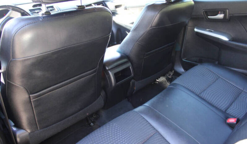 
								2014 Toyota Camry SE 4dr Sedan full									