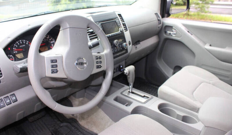 
								2016 Nissan Frontier SV 4×4 SV 4dr Crew Cab 6.1 ft. SB Pickup 5A full									