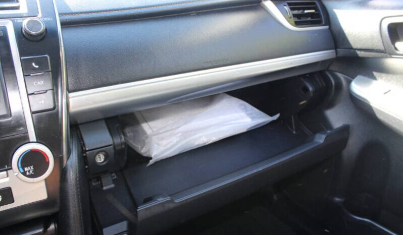 
								2014 Toyota Camry SE 4dr Sedan full									