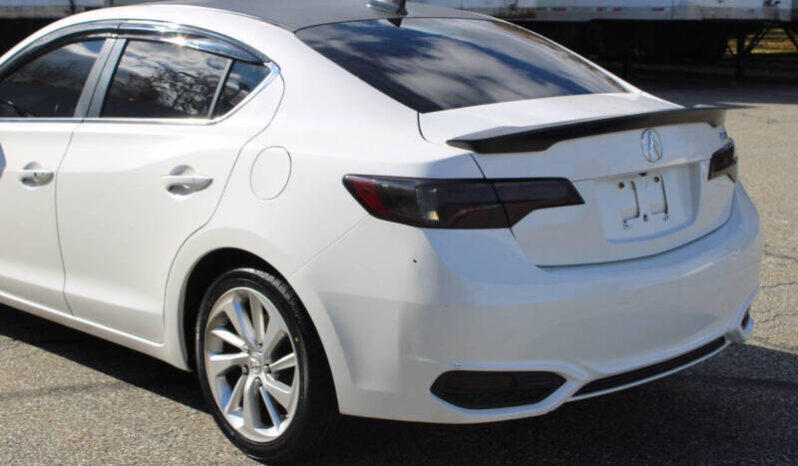 
								2017 Acura ILX 4dr Sedan full									