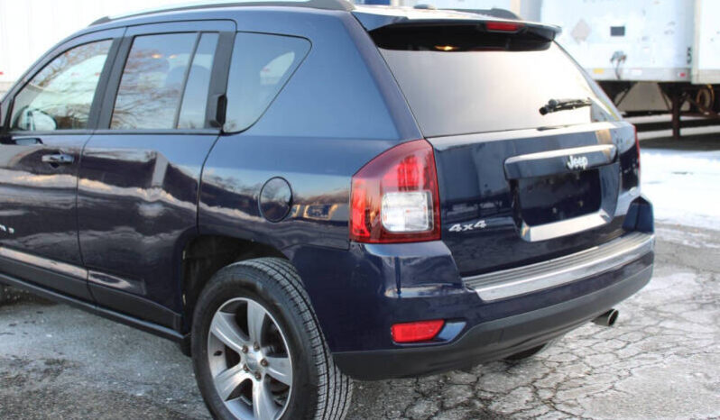 
								2016 Jeep Compass Latitude4×4 Latitude 4dr SUV full									