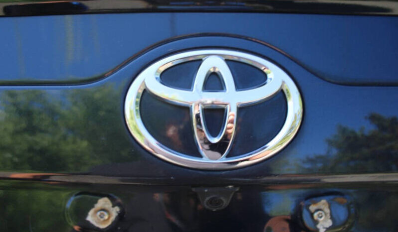 
								2014 Toyota Camry SE 4dr Sedan full									