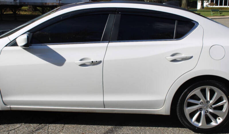 
								2017 Acura ILX 4dr Sedan full									